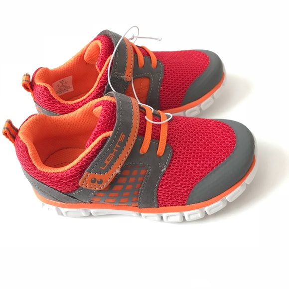 Boys Surprize by Stride Rite Light-Up Sneaker - Picture 3 of 8